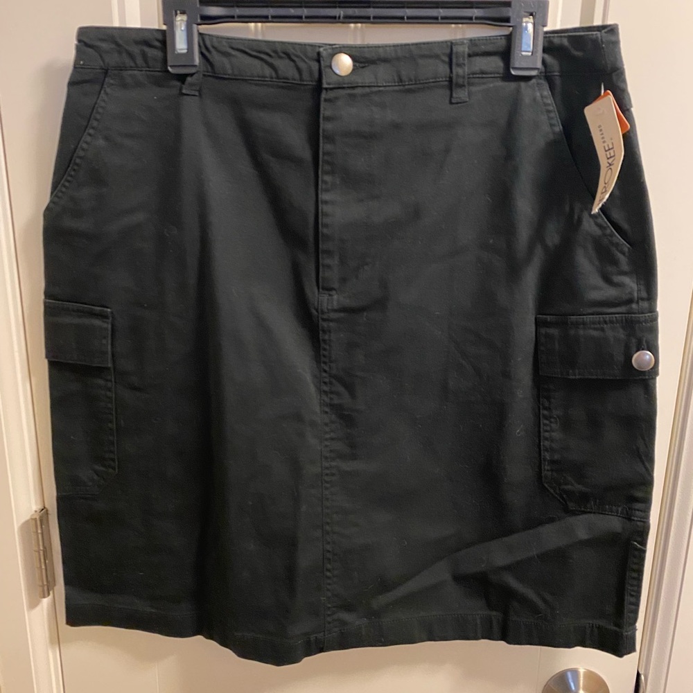 NWT Cherokee 14 Skirt Stretch Black Cargo Pocket Knee Length Ladies Vintage